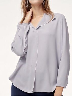 ARITZIA Babaton Rena Shirt featuring contrast piping detail 😍